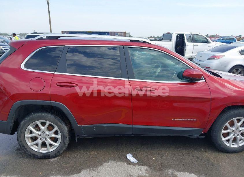 Photo 13 of 2015 Jeep Cherokee LATITUDE (VIN 1C4PJLCB7FW737356)