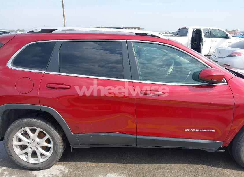 Photo 18 of 2015 Jeep Cherokee LATITUDE (VIN 1C4PJLCB7FW737356)
