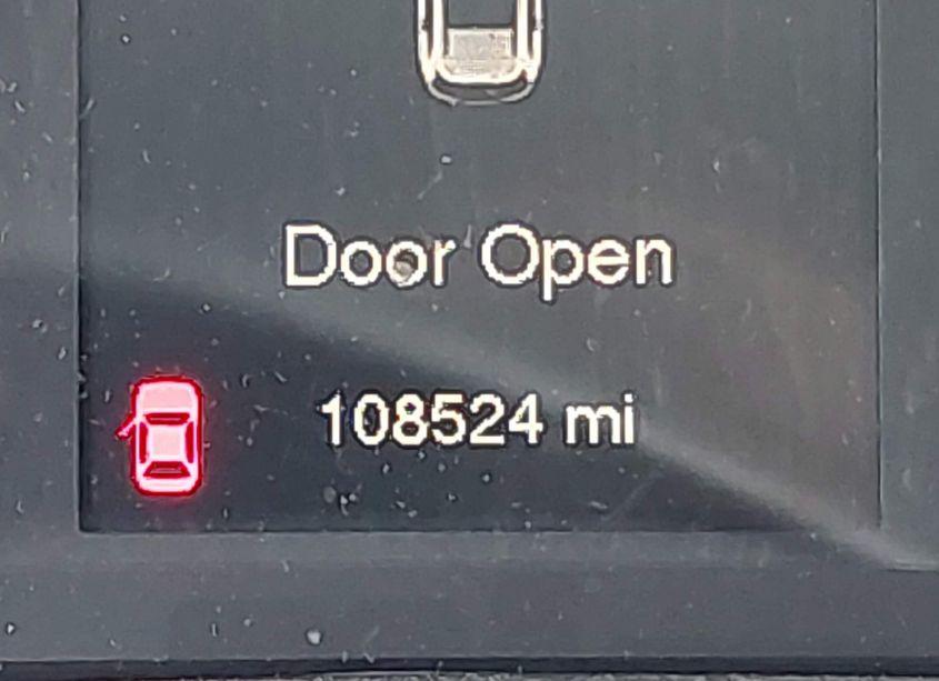 Photo 15 of 2015 Jeep Cherokee LATITUDE (VIN 1C4PJLCB7FW747224)