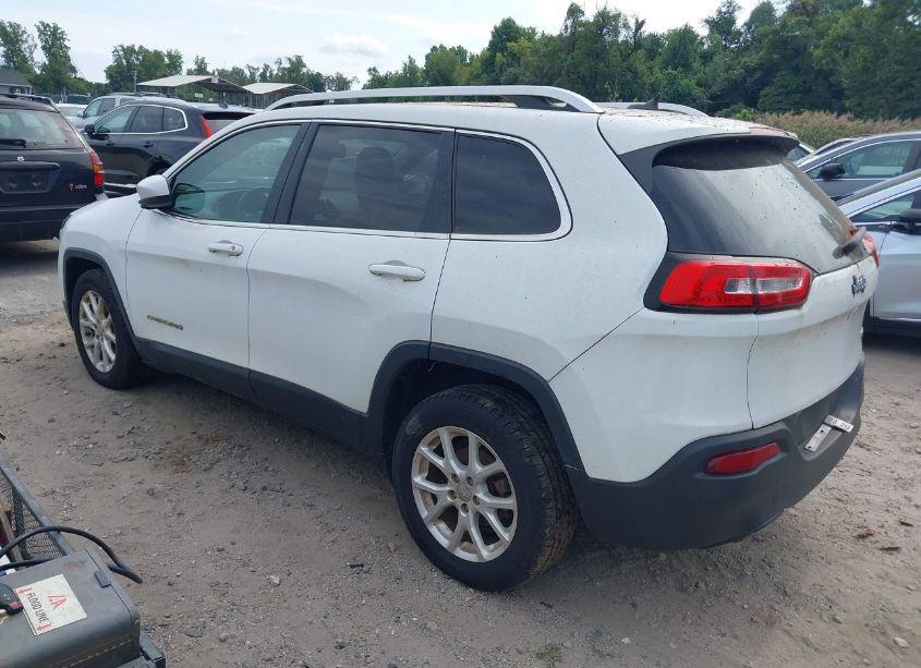 Photo 3 of 2015 Jeep Cherokee LATITUDE (VIN 1C4PJLCB7FW747224)