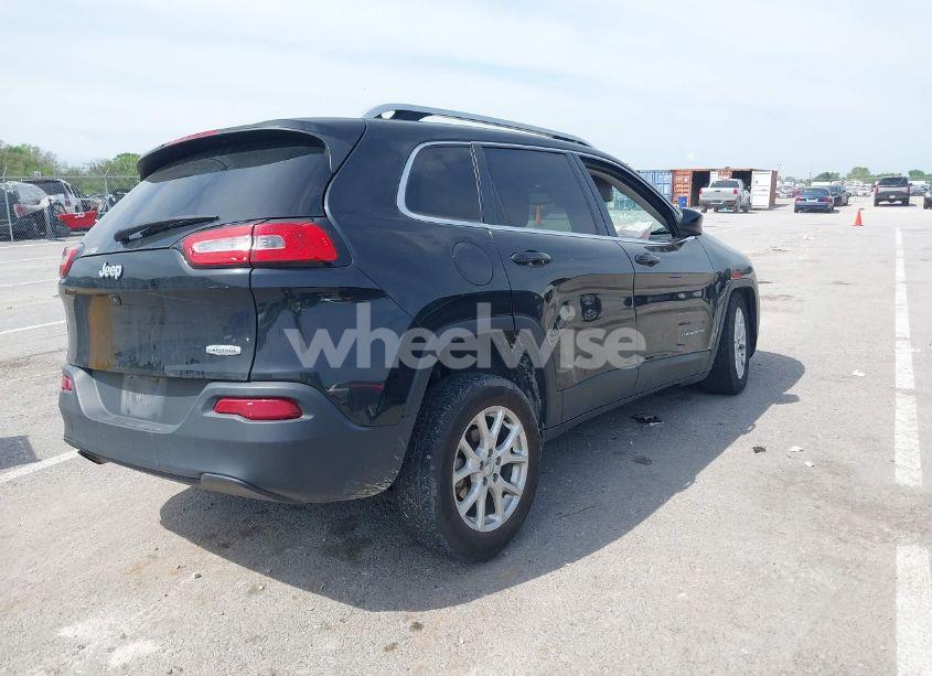 Photo 4 of 2016 Jeep Cherokee LATITUDE (VIN 1C4PJLCB7GW201332)