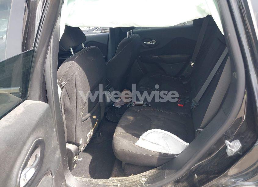 Photo 8 of 2016 Jeep Cherokee LATITUDE (VIN 1C4PJLCB7GW201332)