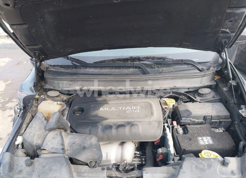 Photo 10 of 2016 Jeep Cherokee LATITUDE (VIN 1C4PJLCB7GW212640)