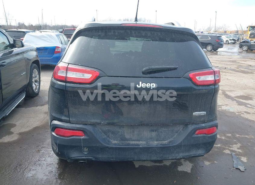Photo 16 of 2016 Jeep Cherokee LATITUDE (VIN 1C4PJLCB7GW212640)