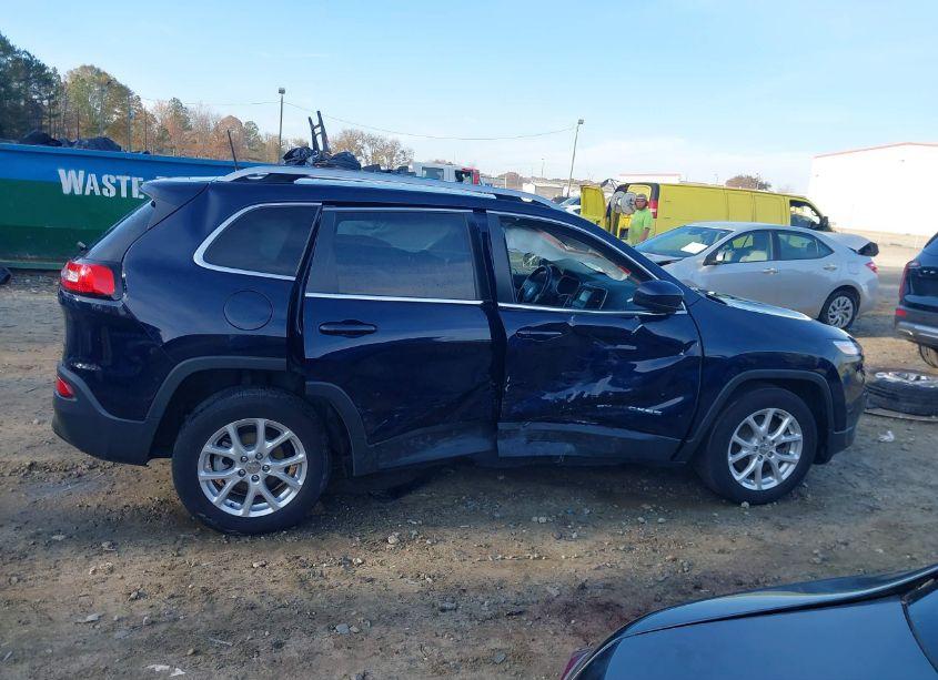 Photo 13 of 2016 Jeep Cherokee LATITUDE (VIN 1C4PJLCB7GW248392)