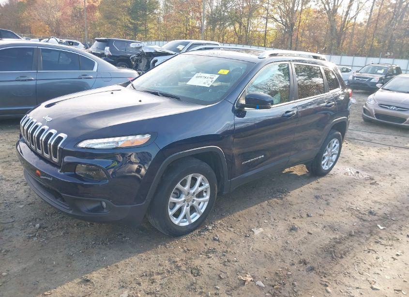 Photo 2 of 2016 Jeep Cherokee LATITUDE (VIN 1C4PJLCB7GW248392)