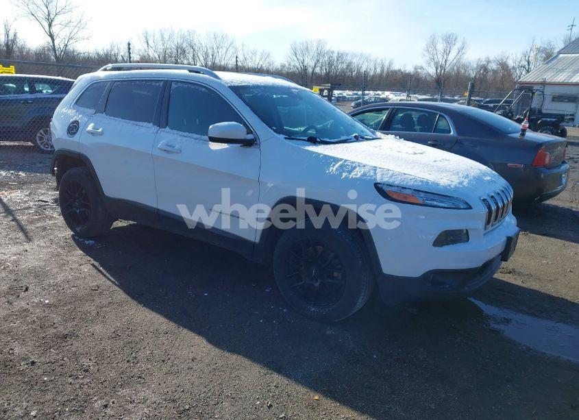 2016 Jeep Cherokee LATITUDE (VIN 1C4PJLCB7GW307005) main photo