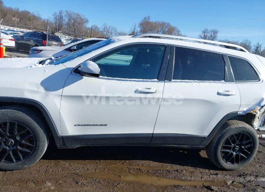 Photo 14 of 2016 Jeep Cherokee LATITUDE (VIN 1C4PJLCB7GW307005)
