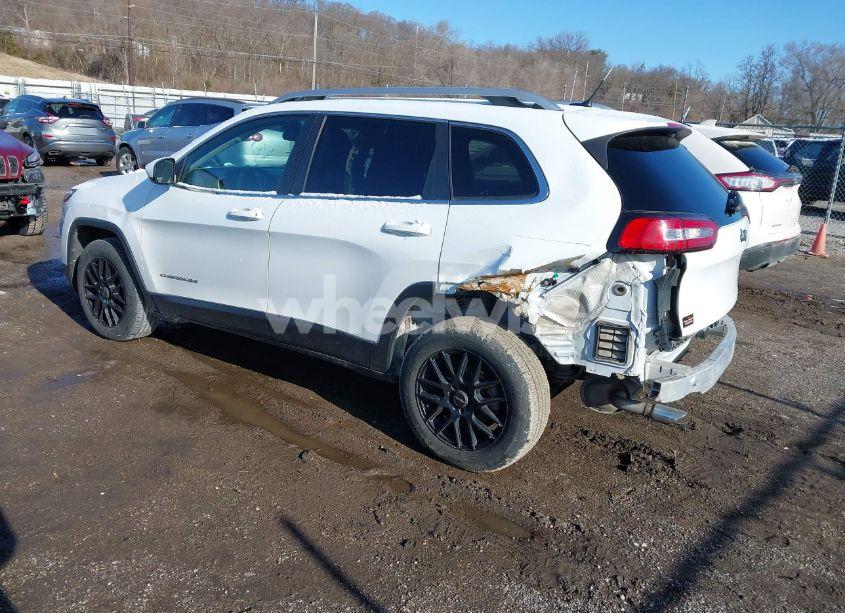 Photo 3 of 2016 Jeep Cherokee LATITUDE (VIN 1C4PJLCB7GW307005)