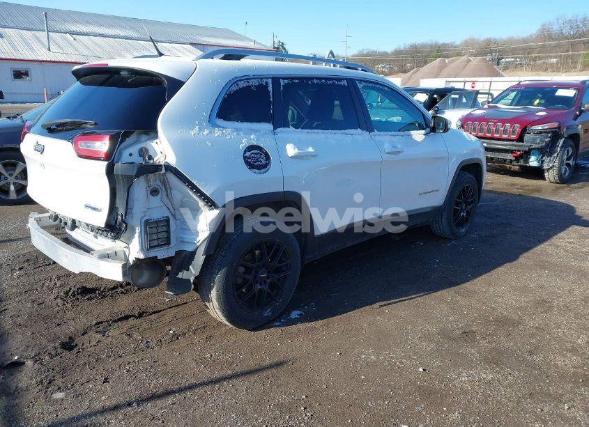 Photo 4 of 2016 Jeep Cherokee LATITUDE (VIN 1C4PJLCB7GW307005)