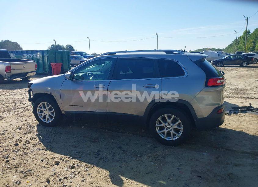 Photo 15 of 2016 Jeep Cherokee LATITUDE (VIN 1C4PJLCB7GW351506)