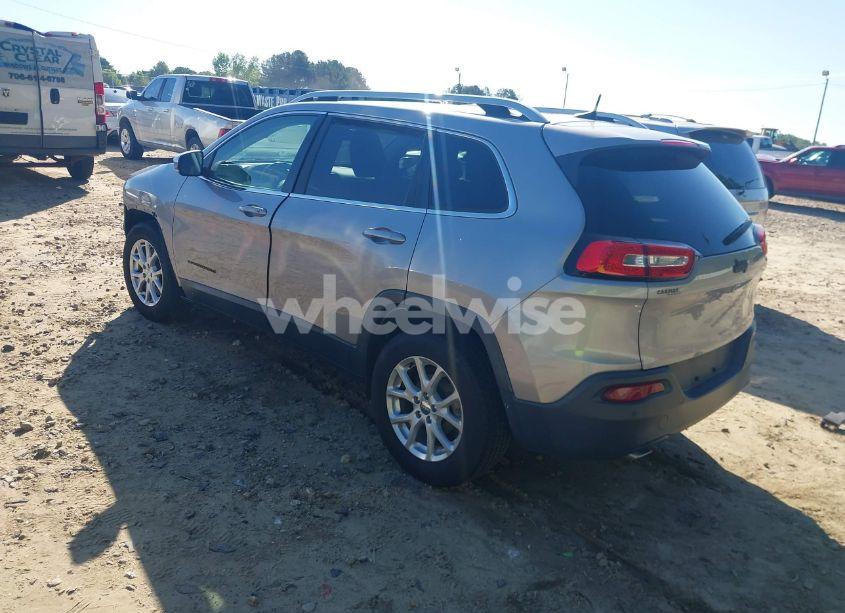 Photo 3 of 2016 Jeep Cherokee LATITUDE (VIN 1C4PJLCB7GW351506)