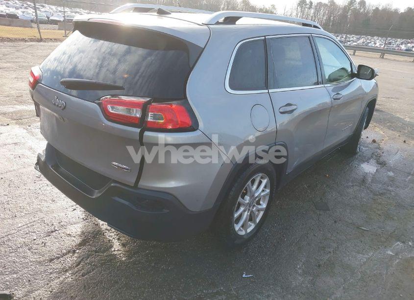 Photo 4 of 2017 Jeep Cherokee LATITUDE FWD (VIN 1C4PJLCB7HW527486)