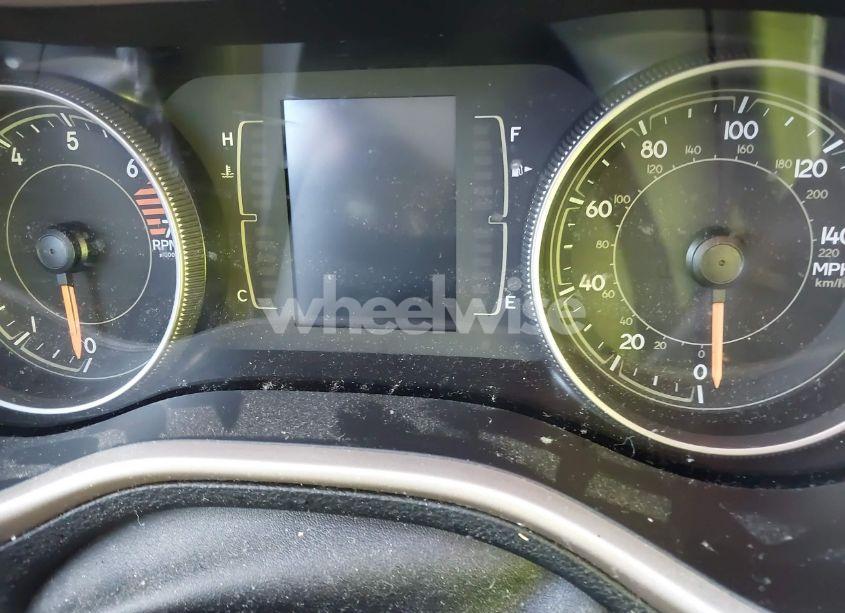 Photo 7 of 2017 Jeep Cherokee LATITUDE FWD (VIN 1C4PJLCB7HW527486)