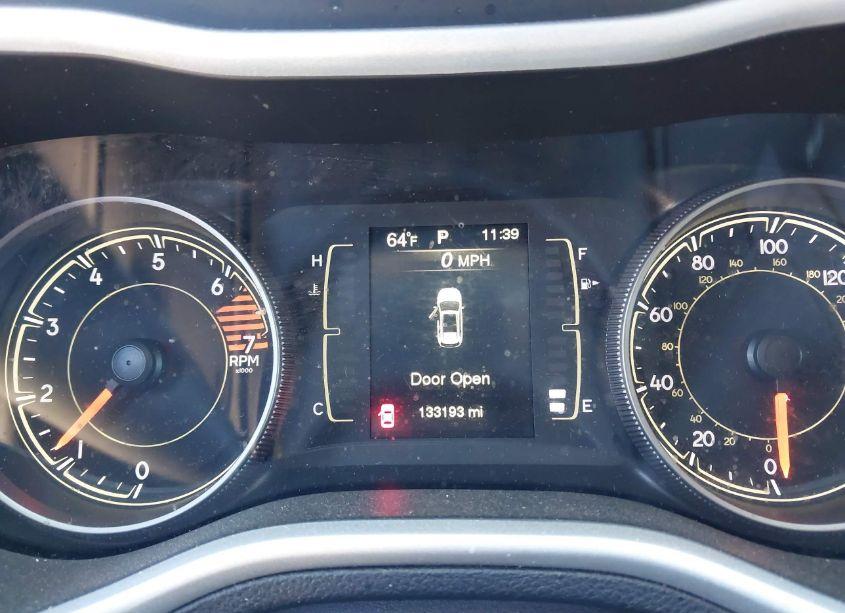 Photo 15 of 2017 Jeep Cherokee LATITUDE FWD (VIN 1C4PJLCB7HW580950)