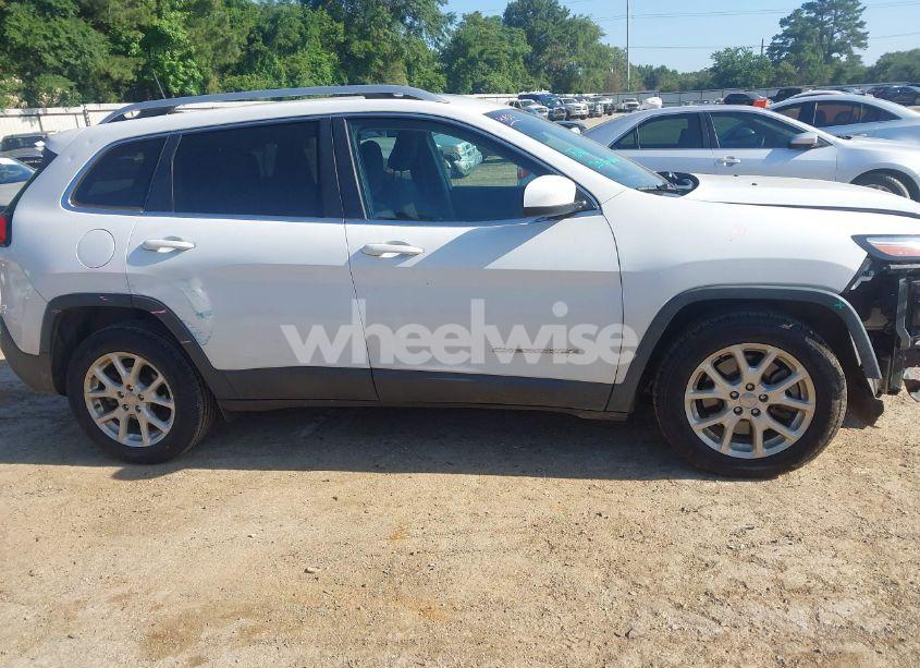 Photo 14 of 2017 Jeep Cherokee LATITUDE FWD (VIN 1C4PJLCB7HW640550)