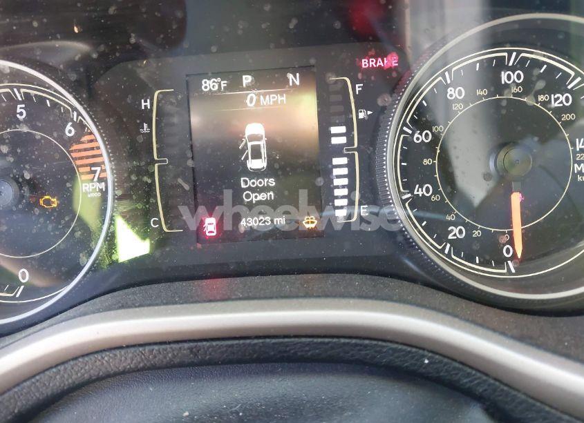 Photo 16 of 2017 Jeep Cherokee LATITUDE FWD (VIN 1C4PJLCB7HW640550)