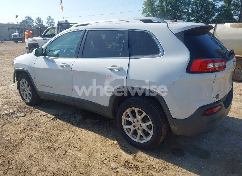 Photo 3 of 2017 Jeep Cherokee LATITUDE FWD (VIN 1C4PJLCB7HW640550)