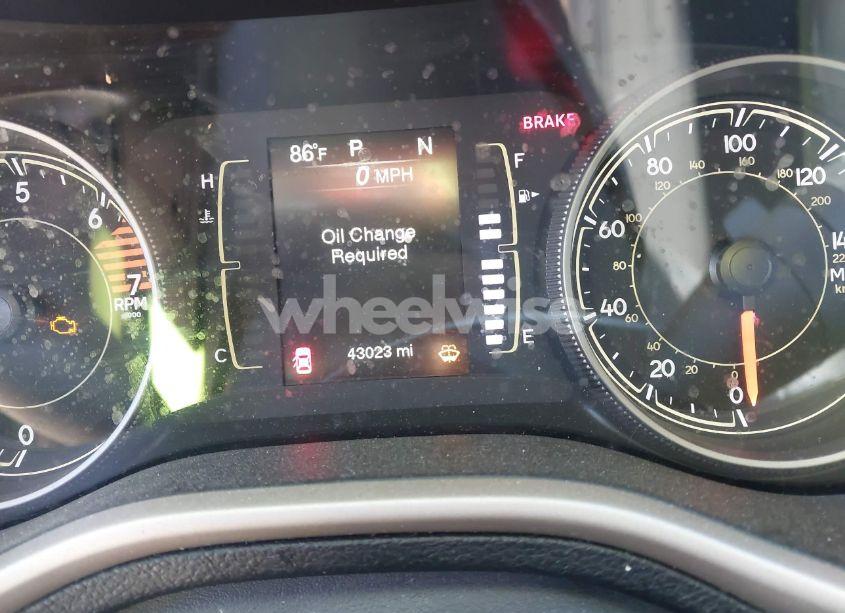 Photo 7 of 2017 Jeep Cherokee LATITUDE FWD (VIN 1C4PJLCB7HW640550)