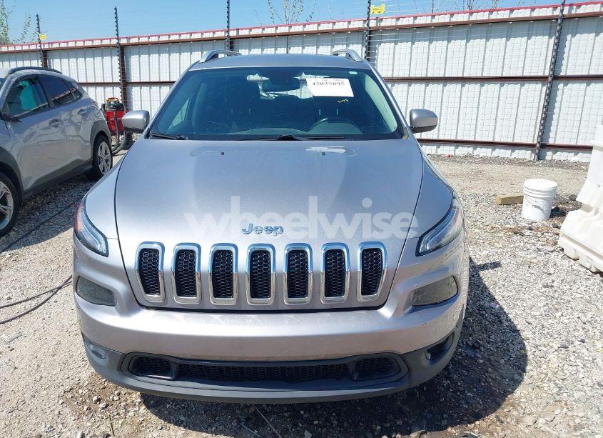 Photo 12 of 2017 Jeep Cherokee LATITUDE FWD (VIN 1C4PJLCB7HW661141)