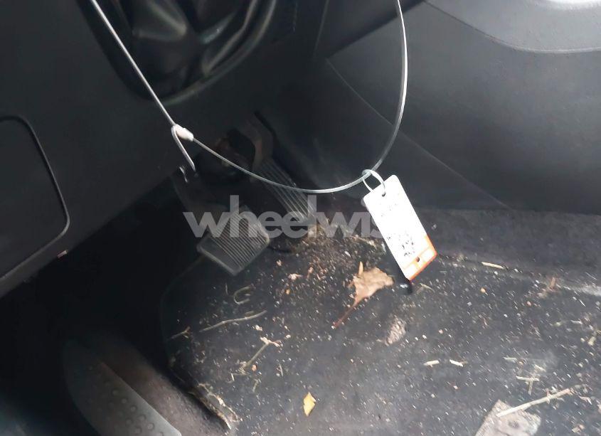 Photo 11 of 2018 Jeep Cherokee LATITUDE FWD (VIN 1C4PJLCB7JD540210)