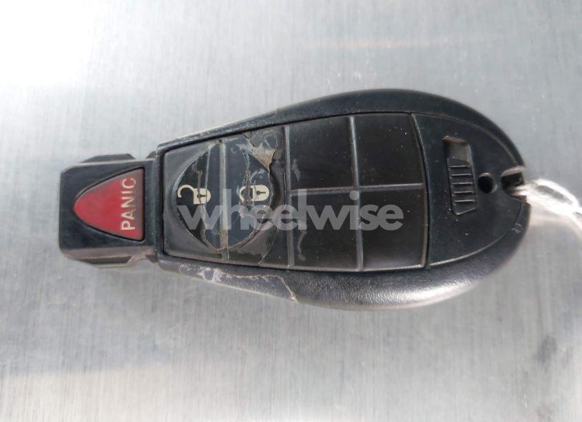 Photo 11 of 2019 Jeep Cherokee LATITUDE FWD (VIN 1C4PJLCB7KD131481)