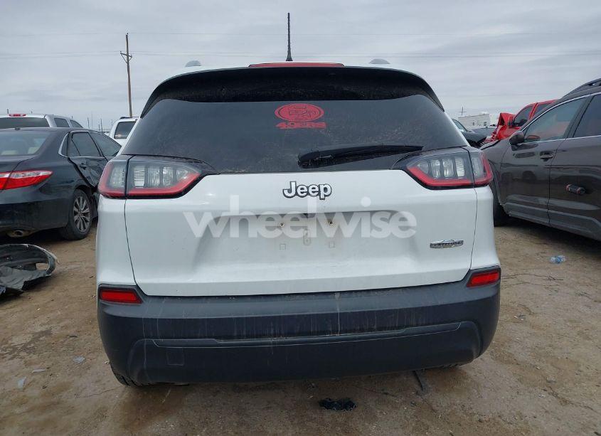 Photo 16 of 2019 Jeep Cherokee LATITUDE FWD (VIN 1C4PJLCB7KD131481)