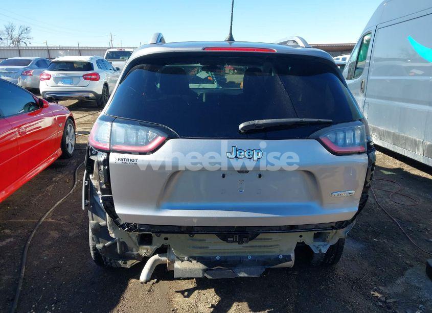 Photo 17 of 2019 Jeep Cherokee LATITUDE FWD (VIN 1C4PJLCB7KD171236)