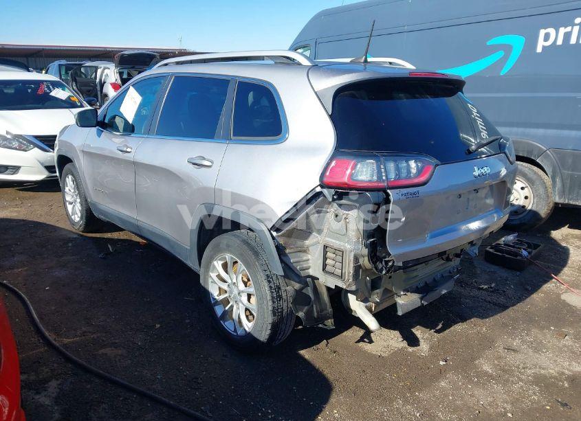 Photo 3 of 2019 Jeep Cherokee LATITUDE FWD (VIN 1C4PJLCB7KD171236)