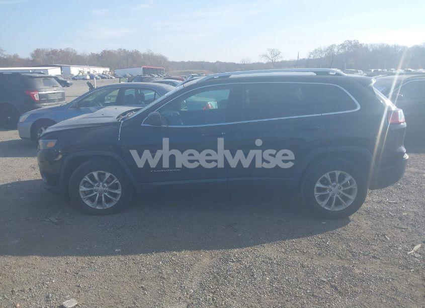 Photo 14 of 2019 Jeep Cherokee LATITUDE FWD (VIN 1C4PJLCB7KD242192)