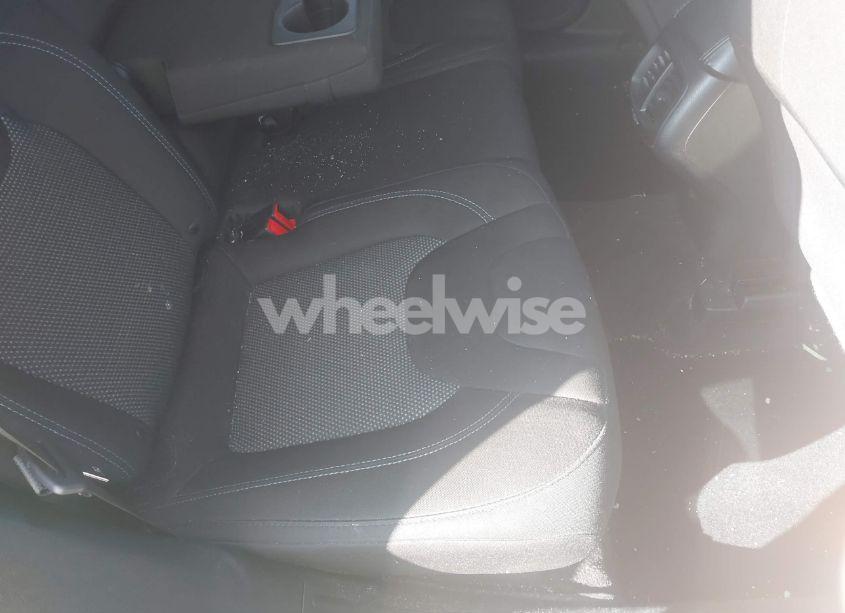 Photo 8 of 2019 Jeep Cherokee LATITUDE FWD (VIN 1C4PJLCB7KD242192)
