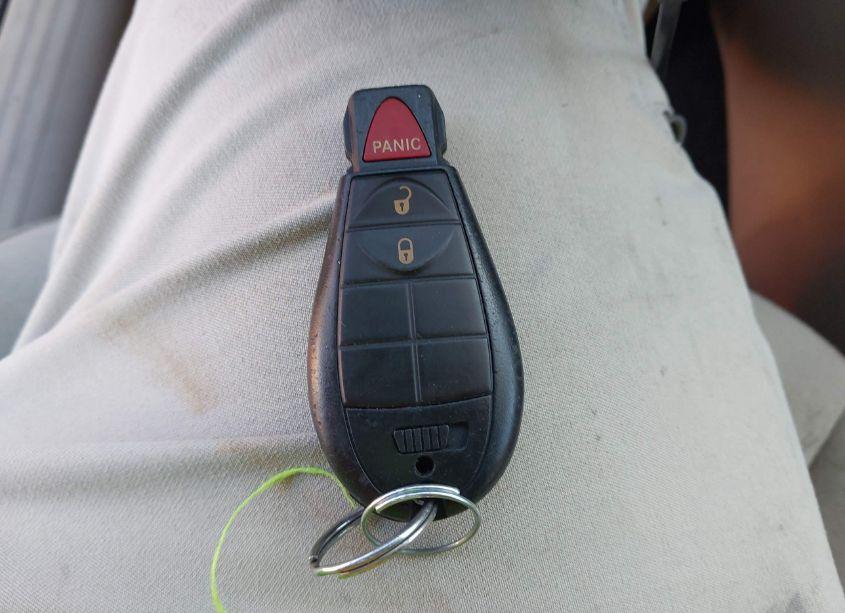 Photo 11 of 2019 Jeep Cherokee LATITUDE FWD (VIN 1C4PJLCB7KD248557)