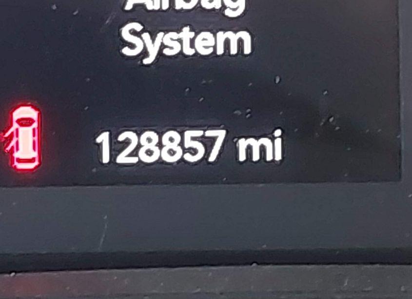 Photo 15 of 2019 Jeep Cherokee LATITUDE FWD (VIN 1C4PJLCB7KD248557)