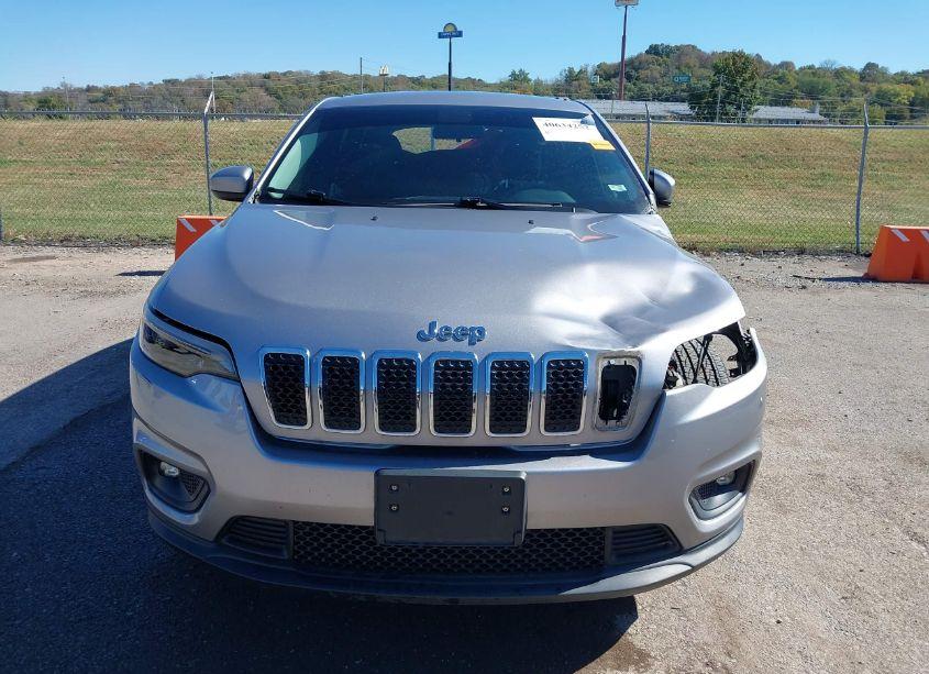Photo 13 of 2019 Jeep Cherokee LATITUDE FWD (VIN 1C4PJLCB7KD269425)