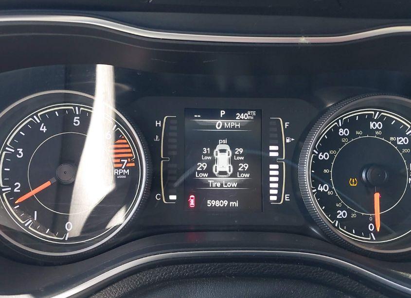 Photo 7 of 2019 Jeep Cherokee LATITUDE FWD (VIN 1C4PJLCB7KD269425)