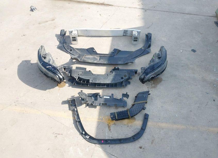 Photo 12 of 2019 Jeep Cherokee LATITUDE FWD (VIN 1C4PJLCB7KD357391)