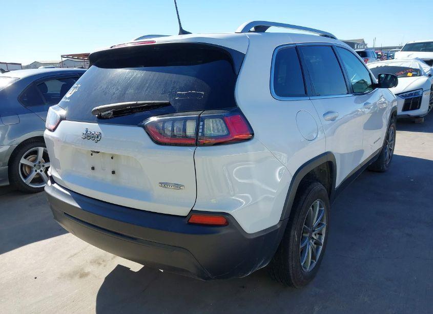 Photo 4 of 2019 Jeep Cherokee LATITUDE FWD (VIN 1C4PJLCB7KD458205)