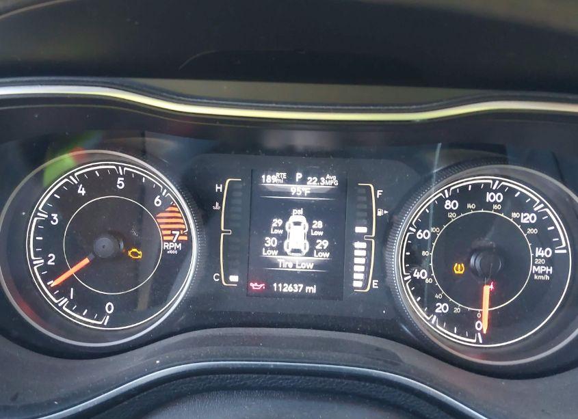 Photo 7 of 2019 Jeep Cherokee LATITUDE FWD (VIN 1C4PJLCB7KD458205)