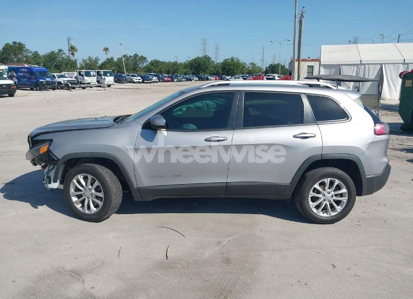 Photo 15 of 2020 Jeep Cherokee LATITUDE FWD (VIN 1C4PJLCB7LD542428)