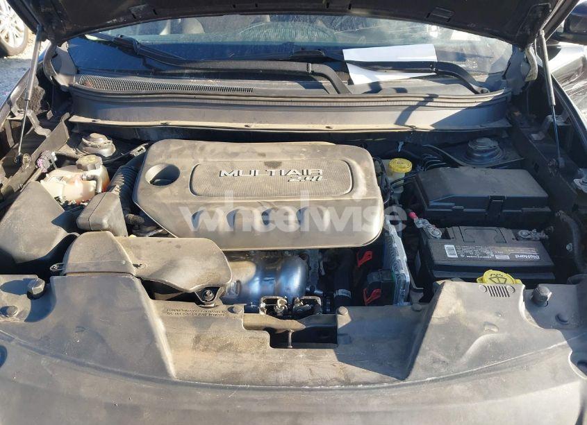 Photo 10 of 2014 Jeep Cherokee LATITUDE (VIN 1C4PJLCB8EW232926)