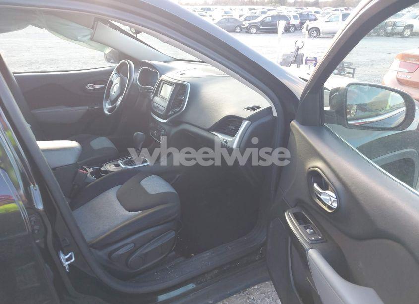 Photo 5 of 2014 Jeep Cherokee LATITUDE (VIN 1C4PJLCB8EW232926)