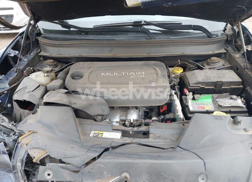 Photo 10 of 2015 Jeep Cherokee LATITUDE (VIN 1C4PJLCB8FW506398)