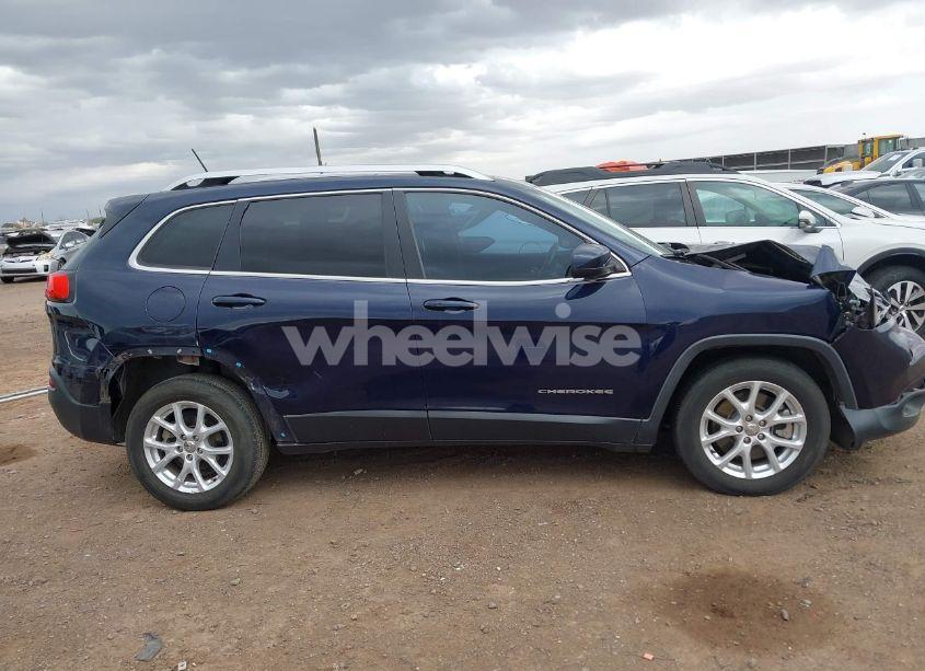 Photo 12 of 2015 Jeep Cherokee LATITUDE (VIN 1C4PJLCB8FW506398)