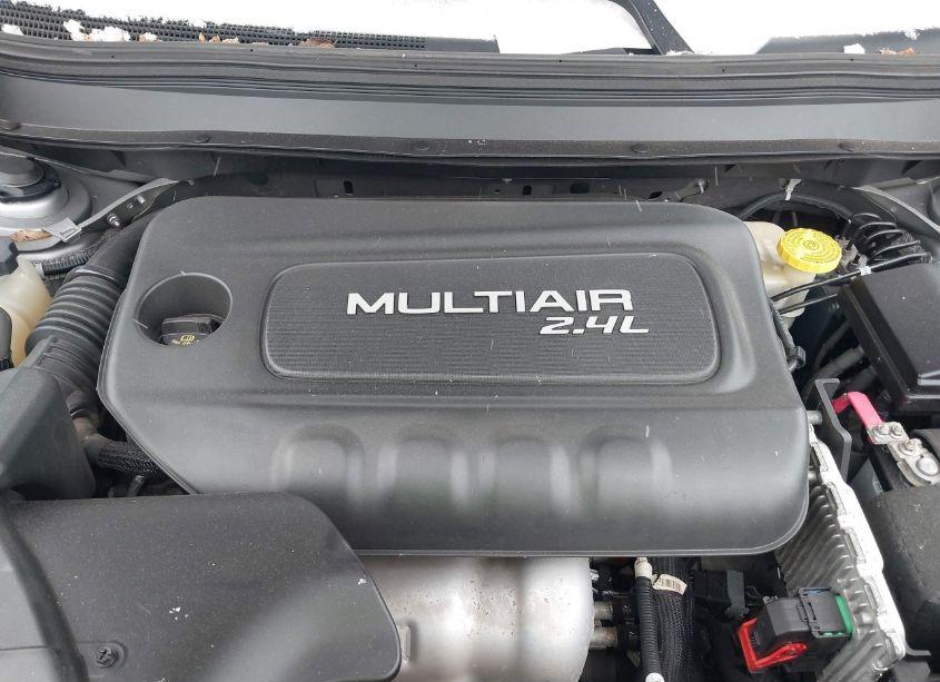 Photo 10 of 2015 Jeep Cherokee LATITUDE (VIN 1C4PJLCB8FW536873)