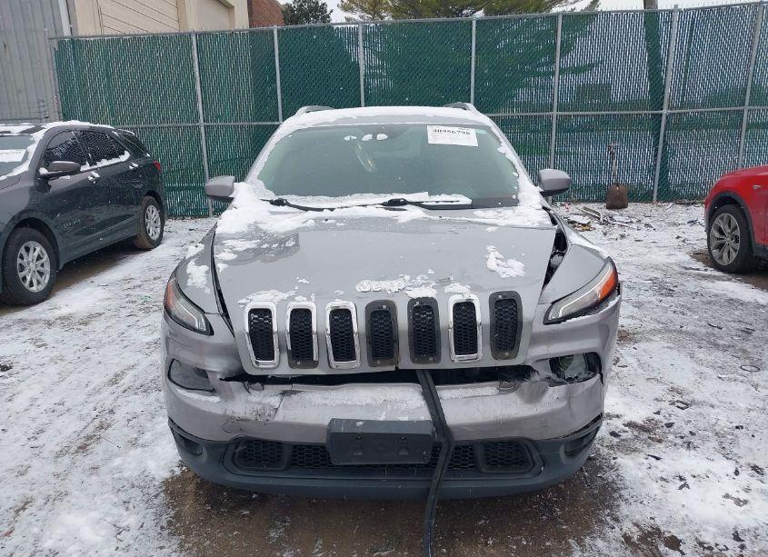 Photo 12 of 2015 Jeep Cherokee LATITUDE (VIN 1C4PJLCB8FW536873)