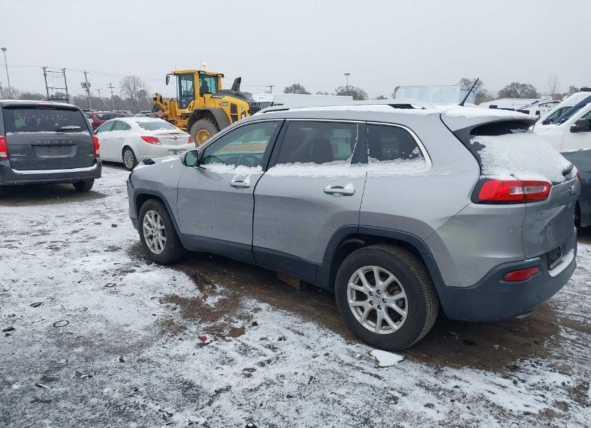 Photo 14 of 2015 Jeep Cherokee LATITUDE (VIN 1C4PJLCB8FW536873)