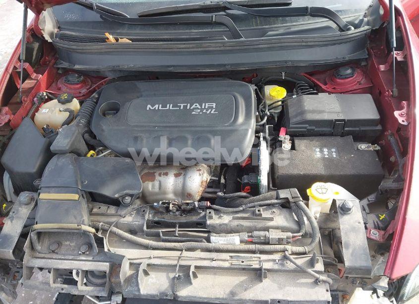 Photo 10 of 2015 Jeep Cherokee LATITUDE (VIN 1C4PJLCB8FW612284)