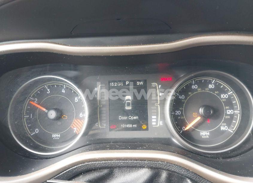 Photo 7 of 2015 Jeep Cherokee LATITUDE (VIN 1C4PJLCB8FW612284)