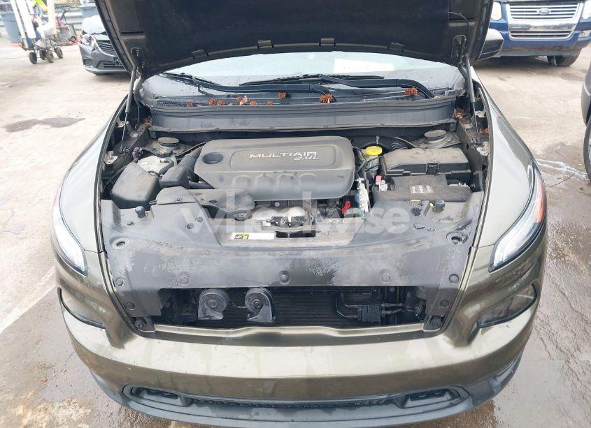 Photo 10 of 2015 Jeep Cherokee LATITUDE (VIN 1C4PJLCB8FW782516)