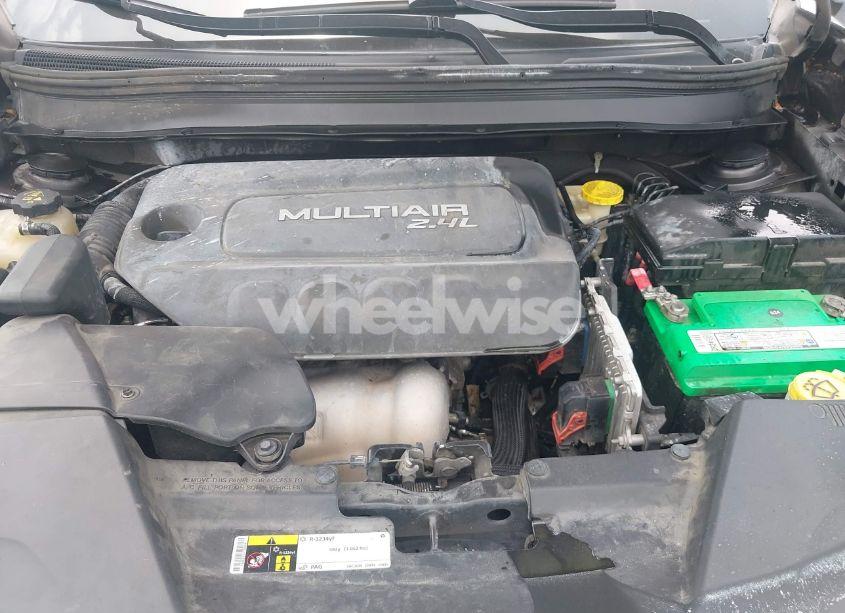 Photo 10 of 2016 Jeep Cherokee ALTITUDE (VIN 1C4PJLCB8GW113941)